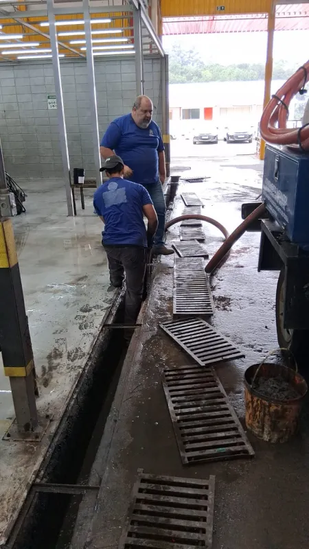 Hidrojateamento para limpeza